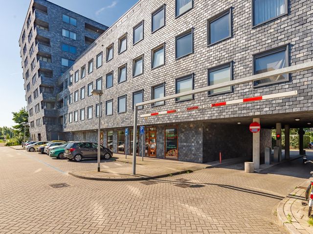 Rottumeroog 64, Hoofddorp