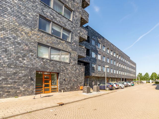 Rottumeroog 64, Hoofddorp