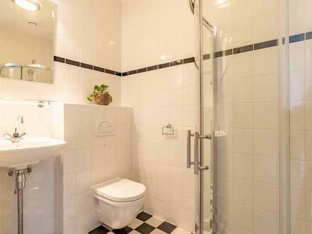 Rottumeroog 64, Hoofddorp