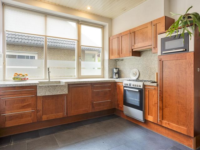 't Dorp 144, Heesch