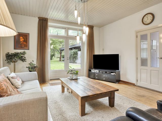't Dorp 144, Heesch