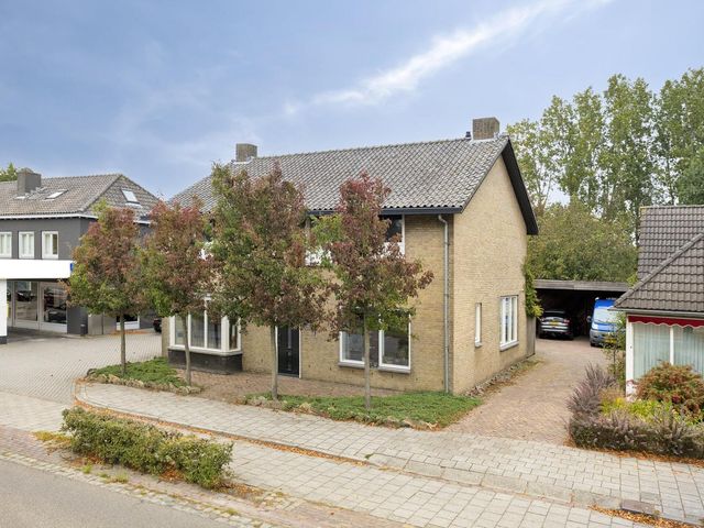 't Dorp 144, Heesch