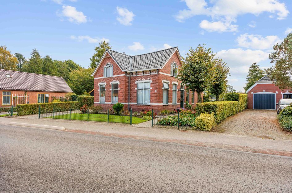 Hoofdweg 11