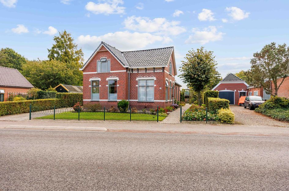 Hoofdweg 11