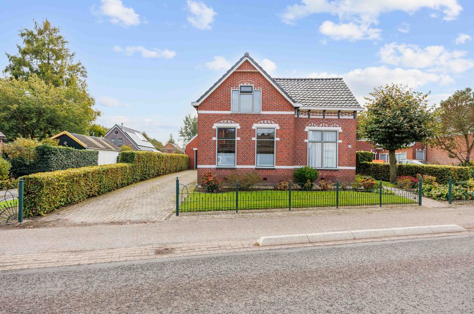 Hoofdweg 11