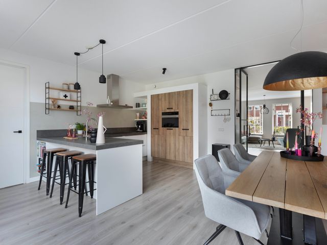 Elzehôf 2, Lemmer