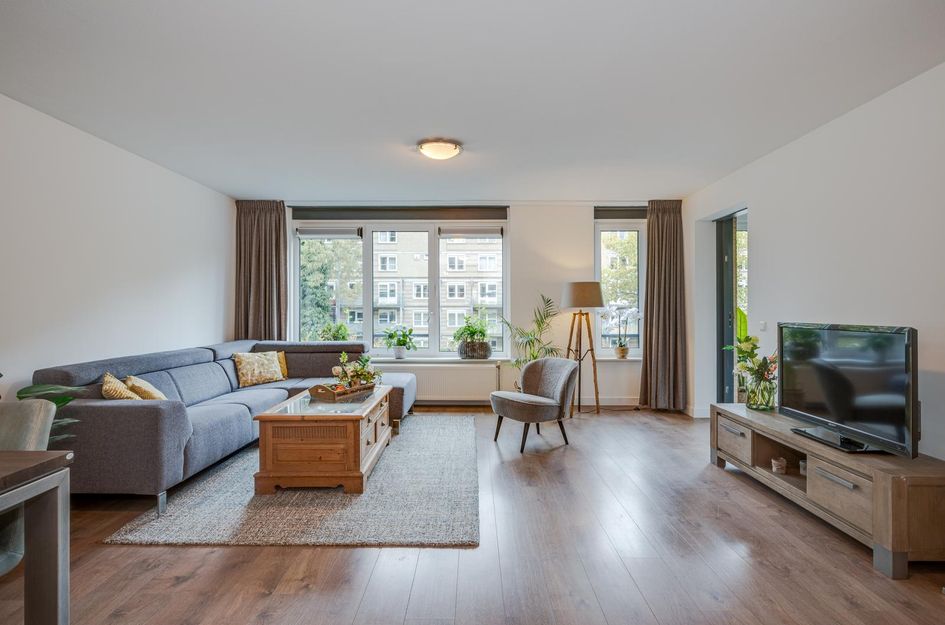 Lasserstraat 8