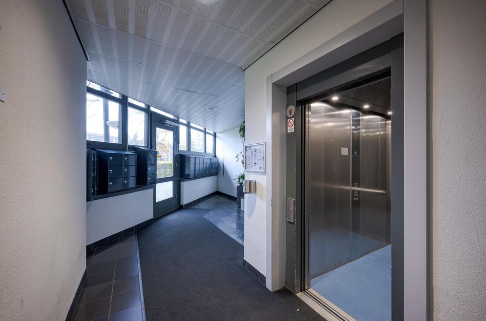 Lasserstraat 8