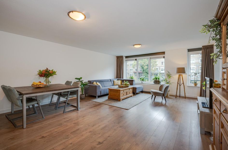 Lasserstraat 8
