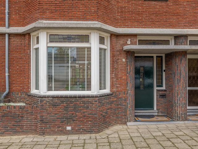 Muntstraat 127, Tegelen