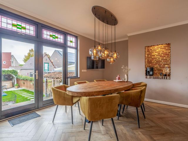 Muntstraat 127, Tegelen