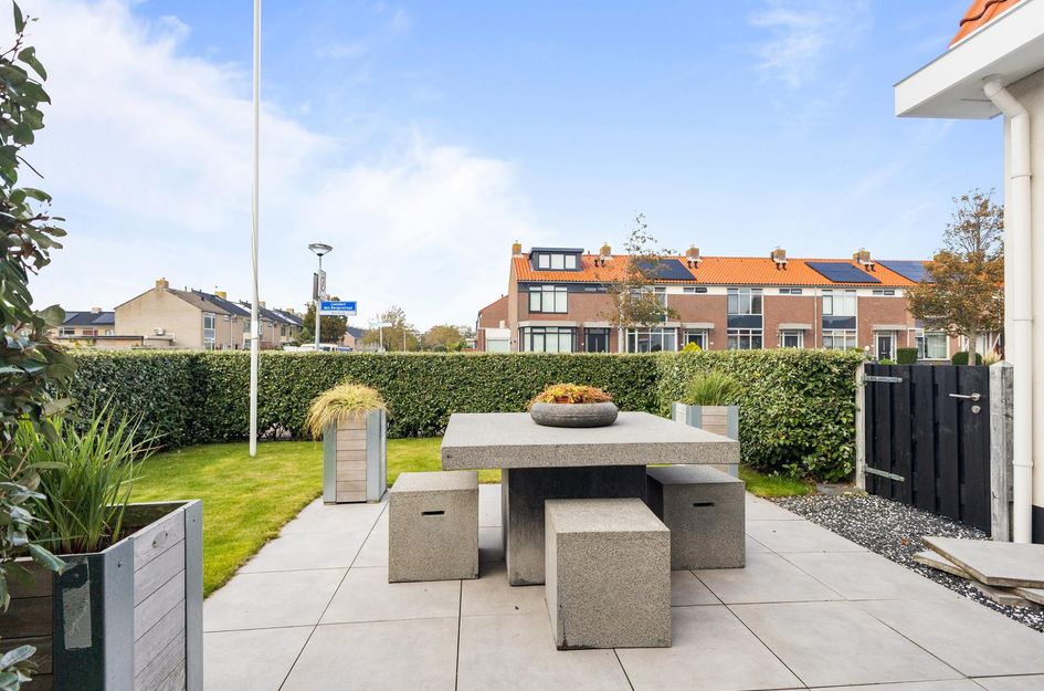 Leendert den Bergerstraat 18