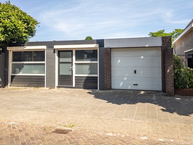 Hoofdstraat 76, Rijen