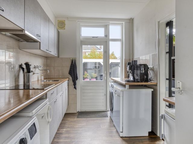 Meester Pontenstraat 15, Leuth