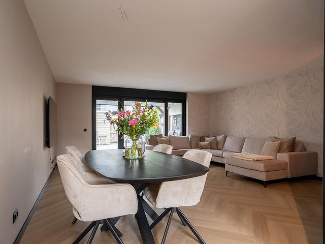 Kopervlinder 4, Enschede