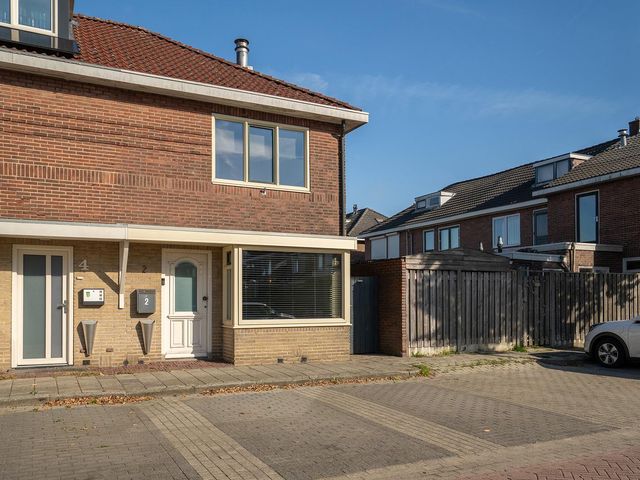 Larixstraat 2, Enschede