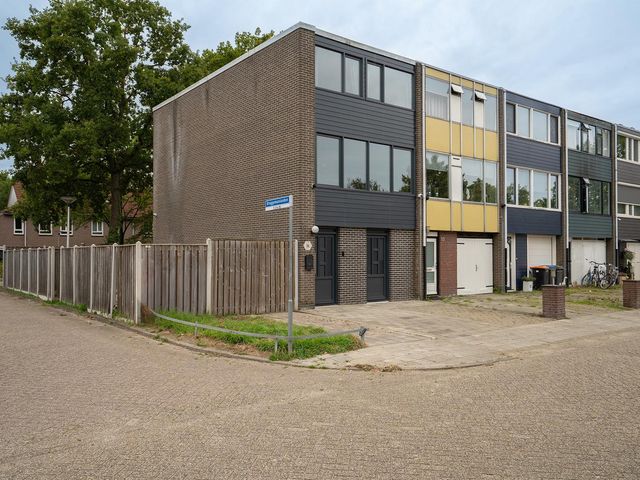 Bruggemanlanden 11, Enschede
