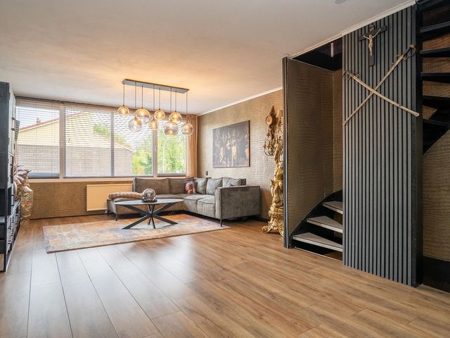 Bruggemanlanden 11, Enschede