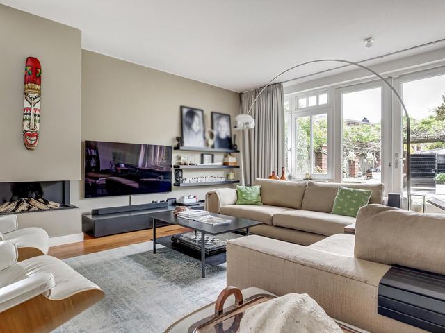 Coniferenhout 32, Barendrecht