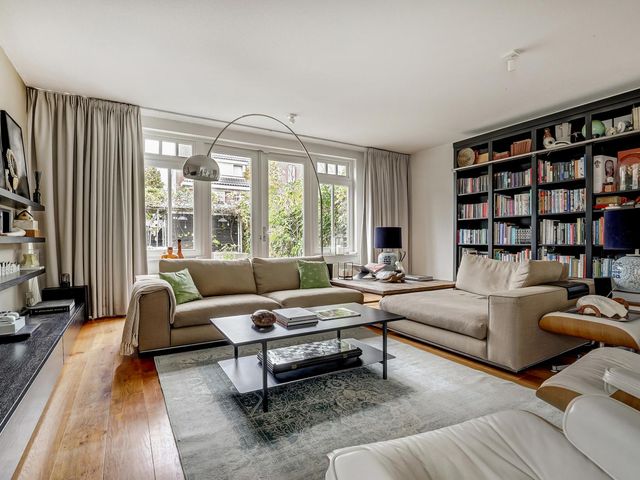 Coniferenhout 32, Barendrecht