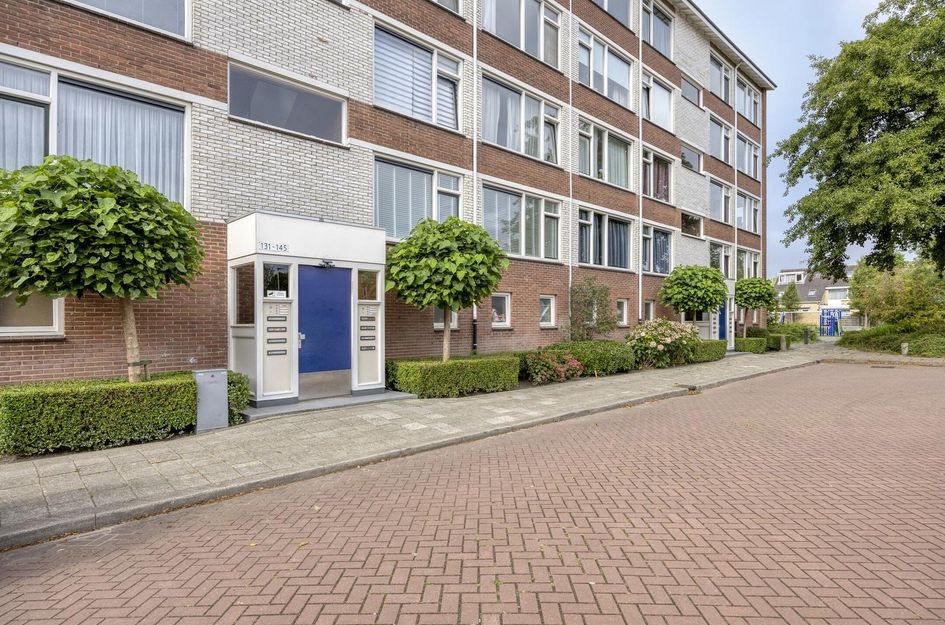 Karel Doormanlaan 143