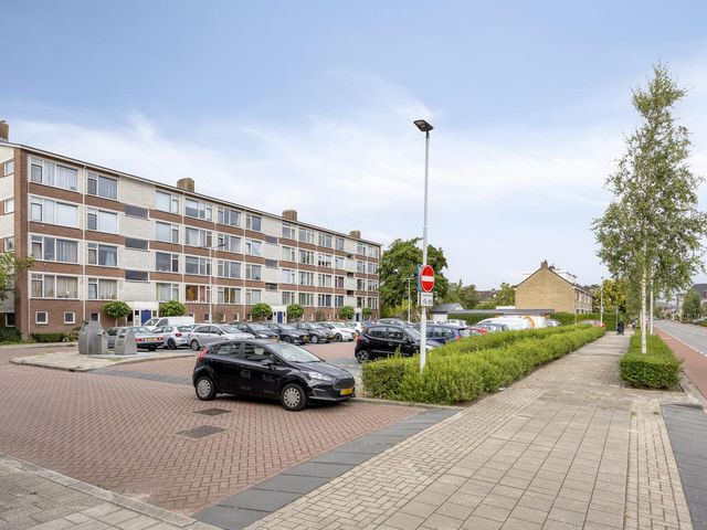 Karel Doormanlaan 143, Zoetermeer