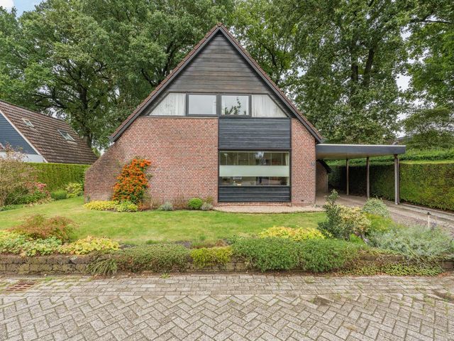 Kapteynlaan 23, Hoogeveen