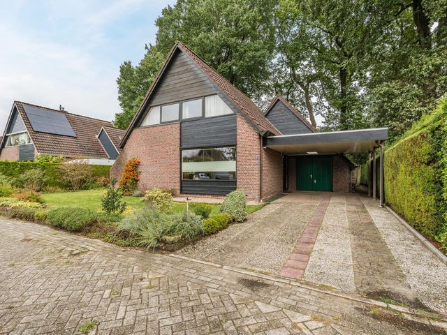 Kapteynlaan 23, Hoogeveen