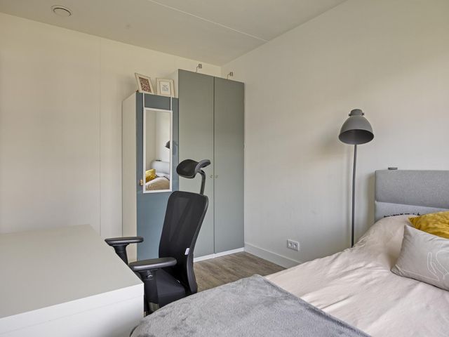 Weegbree 57, Zetten