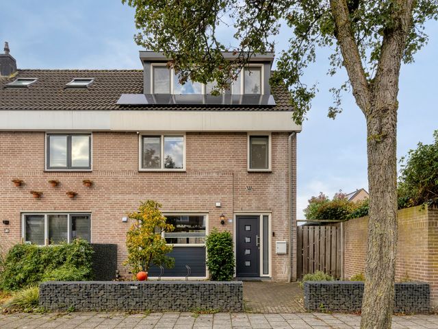 Vennekerhei 4, Veldhoven