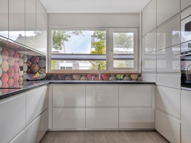 Vennekerhei 4, Veldhoven