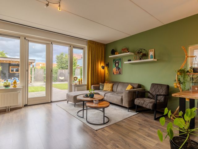 Ploeg 26, Holten