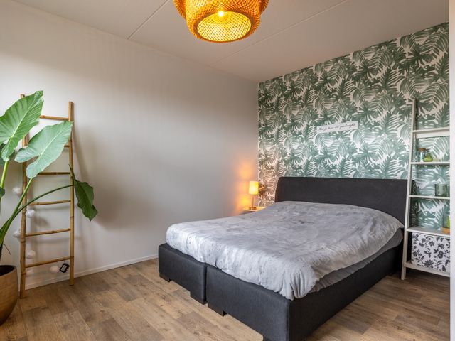Ploeg 26, Holten