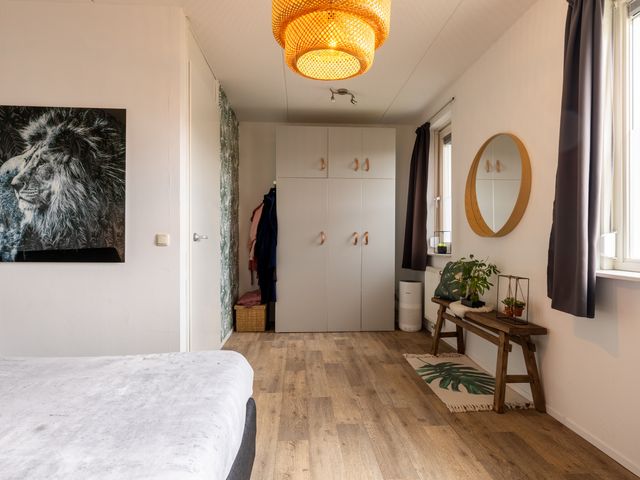 Ploeg 26, Holten