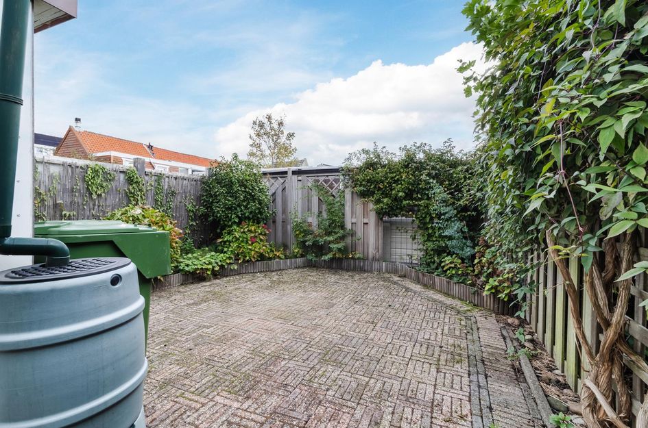 Prins Bernhardstraat 83