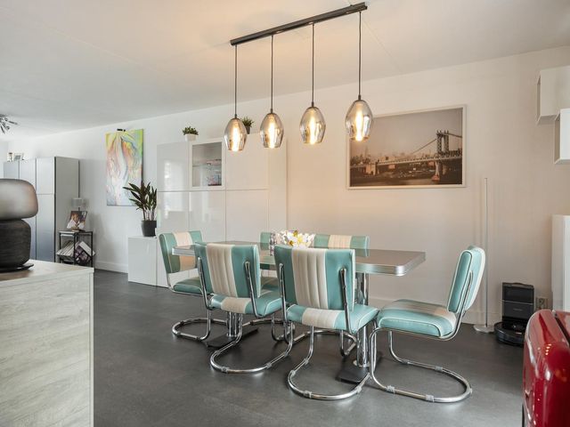 Hofstraat 8, Born