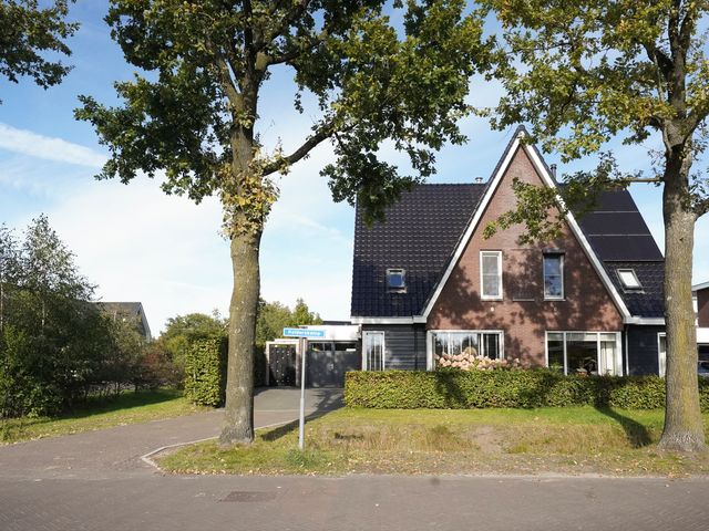 Kelderskamp 36, Putten