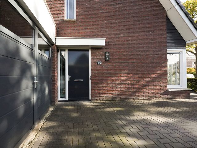 Kelderskamp 36, Putten