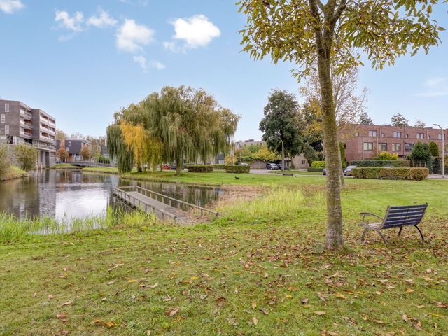 Ter Lips 66, Voorschoten