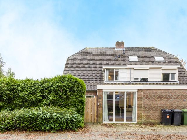 Fazantstraat 25, Beneden-Leeuwen