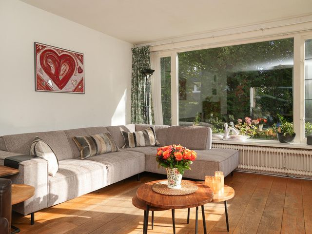 Juliana van Stolberglaan 26, Naarden