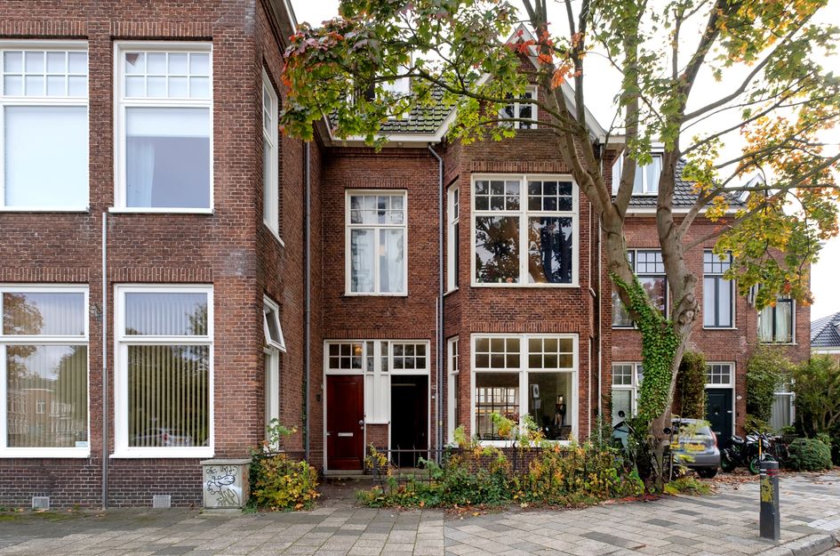 Petrus Campersingel 15