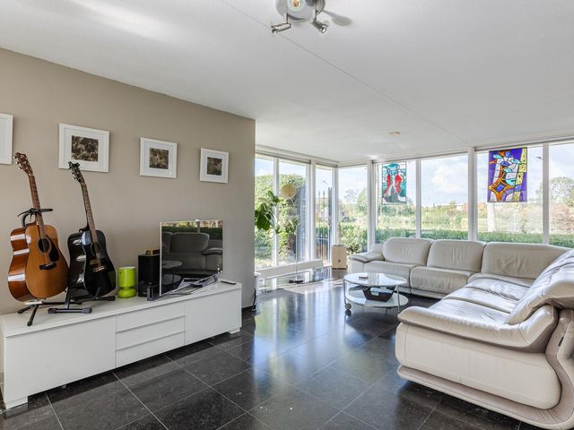 Vijverhof 7, Terneuzen