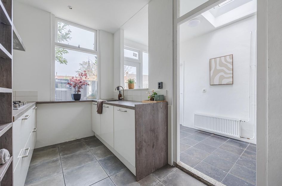 van Bovenstraat 15