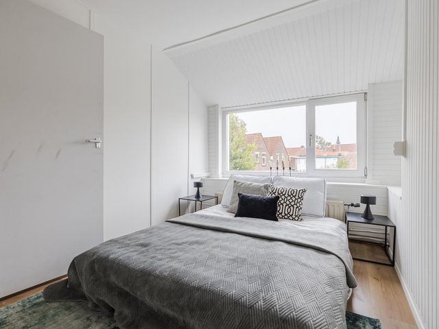 van Bovenstraat 15, Terneuzen