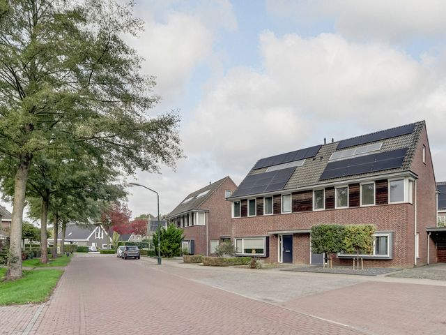 Het Kaar 17, Hapert