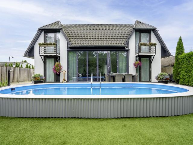 Nuijeneind 24T40, Bakel