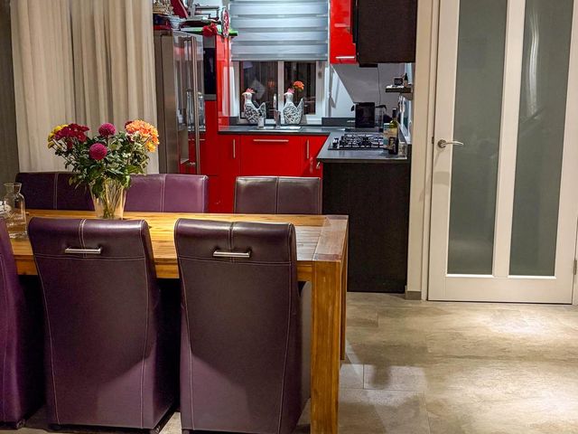 Nuijeneind 24T40, Bakel