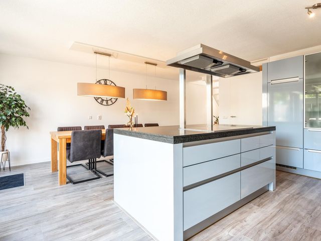 Sisleystraat 10, Almere