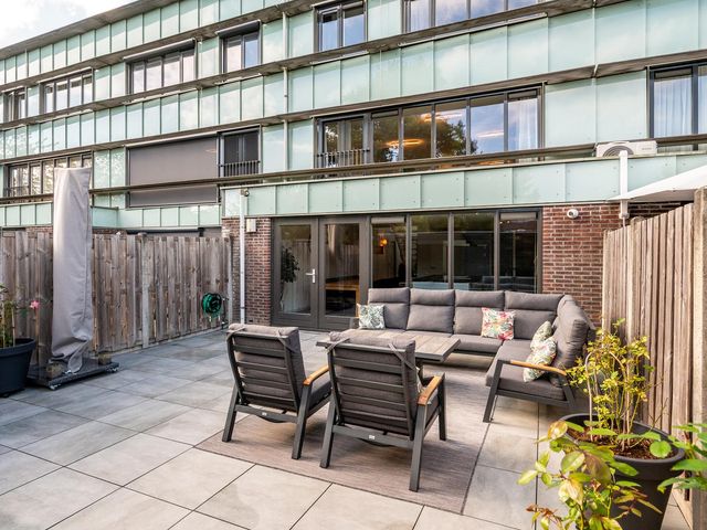 Sisleystraat 10, Almere